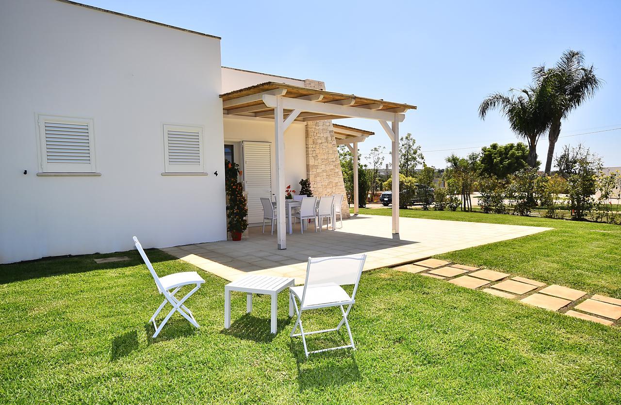 Borgo Fiorito Relais Bed & Breakfast Parabita Exterior photo