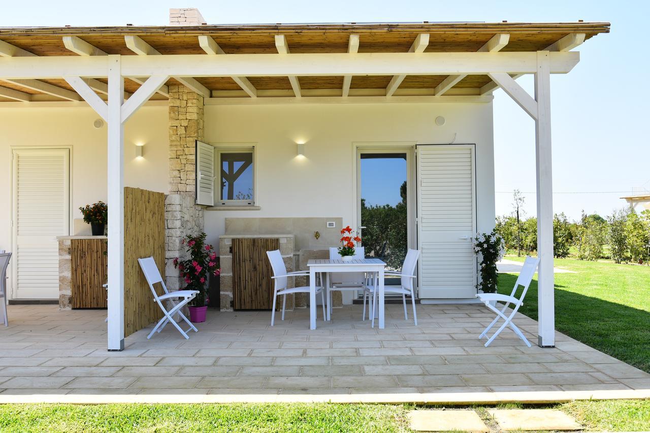 Borgo Fiorito Relais Bed & Breakfast Parabita Exterior photo