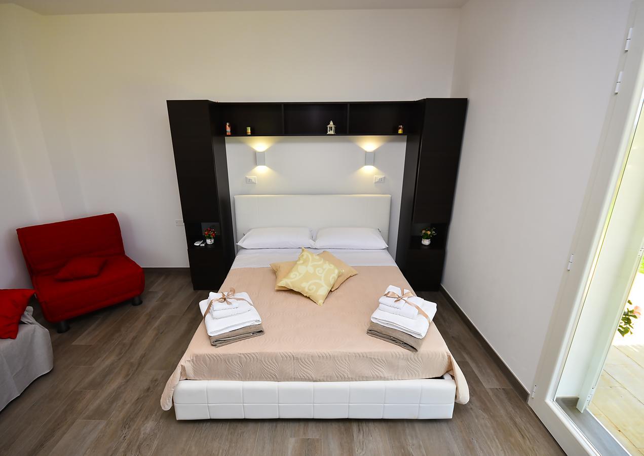 Borgo Fiorito Relais Bed & Breakfast Parabita Exterior photo