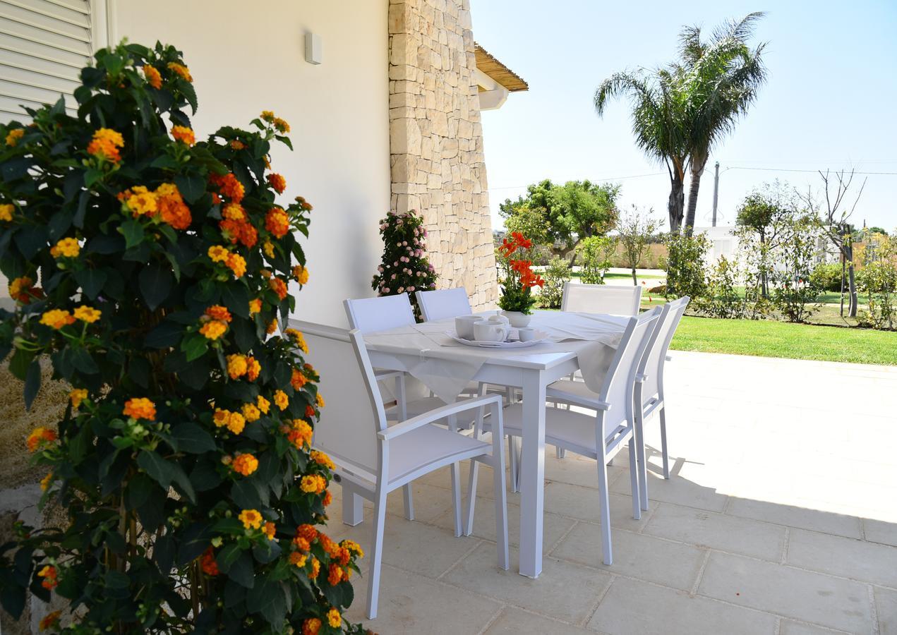Borgo Fiorito Relais Bed & Breakfast Parabita Exterior photo