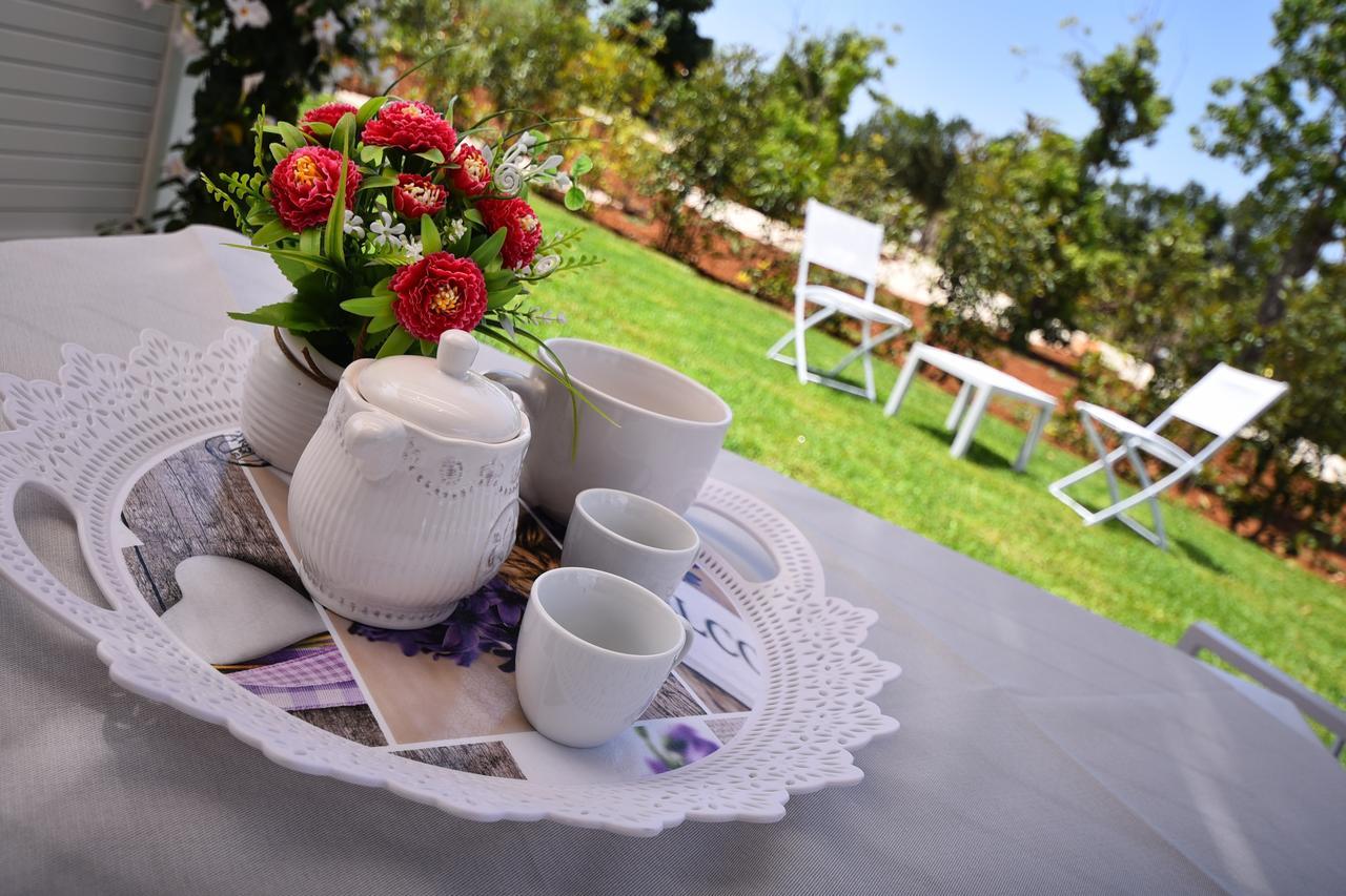 Borgo Fiorito Relais Bed & Breakfast Parabita Exterior photo