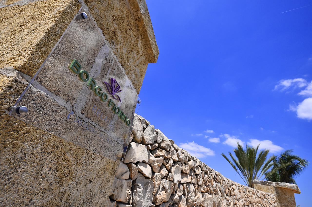 Borgo Fiorito Relais Bed & Breakfast Parabita Exterior photo